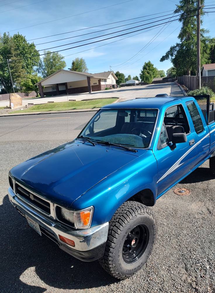 Toyota Pickup Custom Paint